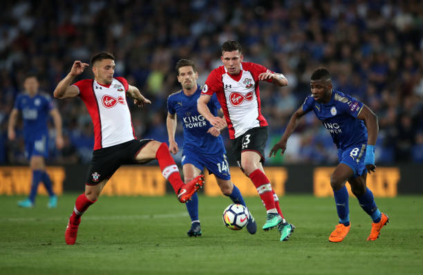 仅展现了他 仅展现了他